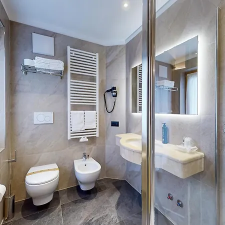 Hotell Madonna Delle Nevi Folgarida